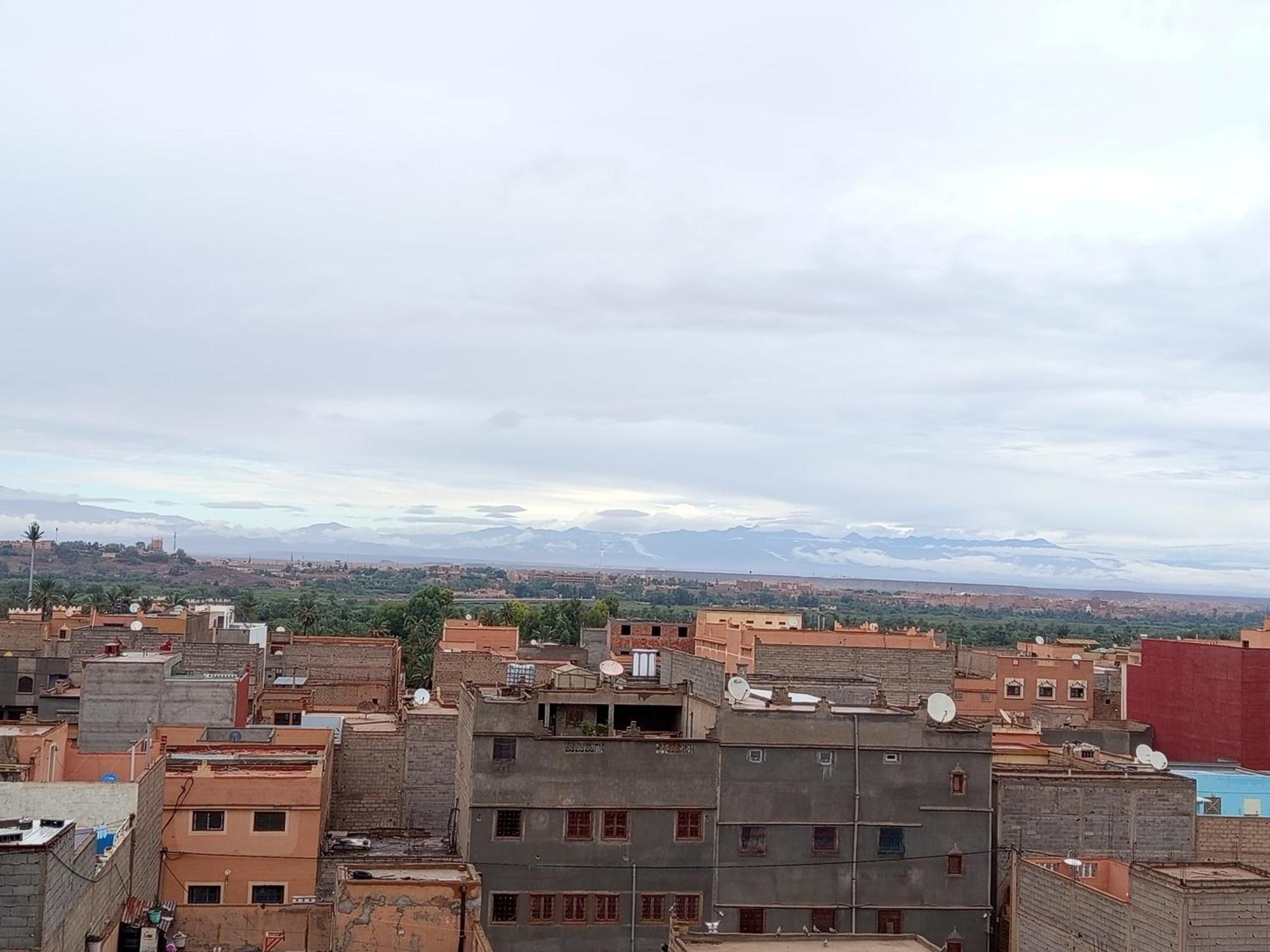 Hostel Afgo Rooftop Варзазат Екстериор снимка