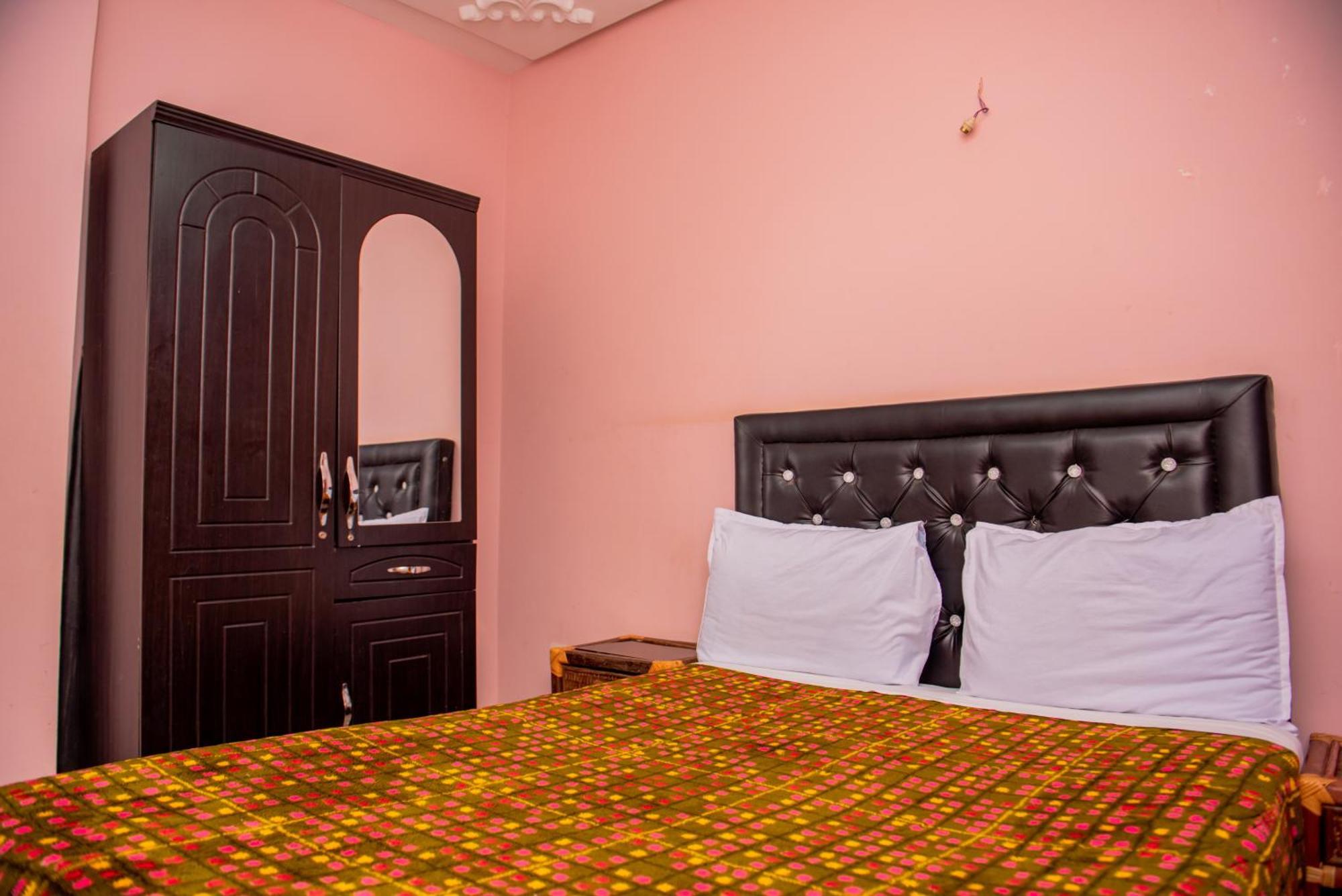 Hostel Afgo Rooftop Варзазат Екстериор снимка